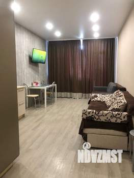 Студия квартира, посуточно, 43м2, 9/20 этаж
