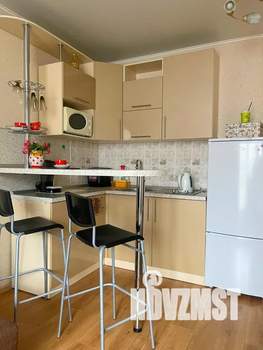 Студия квартира, посуточно, 35м2, 3/10 этаж