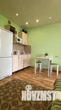 Студия квартира, посуточно, 30м2, 11/18 этаж