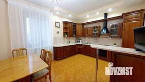 3-к квартира, на длительный срок, 132м2, 7/10 этаж