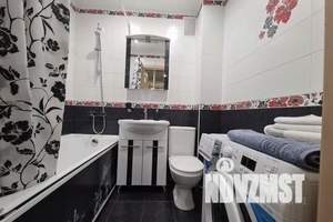 1-к квартира, посуточно, 38м2, 7/10 этаж
