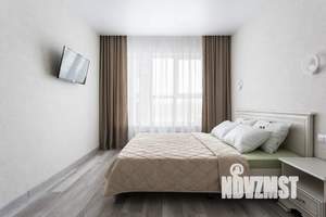 2-к квартира, посуточно, 40м2, 7/17 этаж