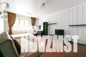 1-к квартира, посуточно, 42м2, 2/10 этаж