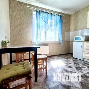1-к квартира, посуточно, 40м2, 9/9 этаж