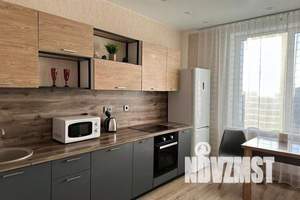 1-к квартира, посуточно, 37м2, 17/25 этаж