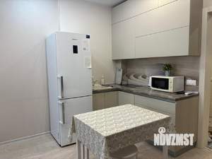 1-к квартира, посуточно, 35м2, 14/25 этаж