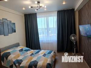 1-к квартира, посуточно, 40м2, 12/16 этаж