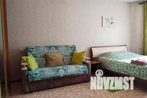 1-к квартира, посуточно, 42м2, 3/10 этаж