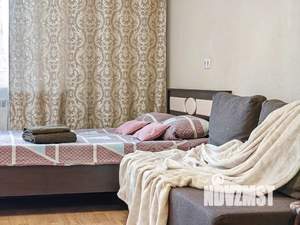 Студия квартира, посуточно, 32м2, 3/25 этаж