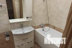 1-к квартира, посуточно, 40м2, 23/25 этаж