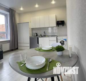 Студия квартира, посуточно, 18м2, 1/25 этаж