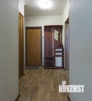 1-к квартира, посуточно, 37м2, 1/9 этаж