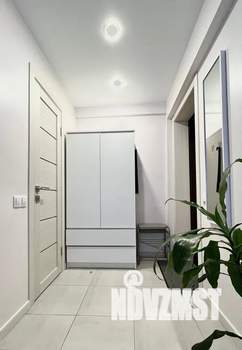 Студия квартира, посуточно, 20м2, 1/17 этаж