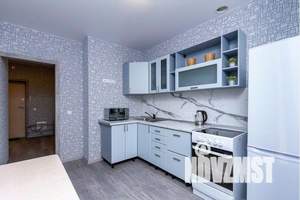 1-к квартира, посуточно, 42м2, 12/25 этаж