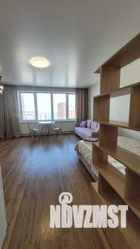 Студия квартира, посуточно, 35м2, 19/25 этаж