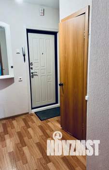 1-к квартира, посуточно, 38м2, 3/10 этаж