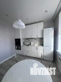 Студия квартира, посуточно, 37м2, 5/24 этаж