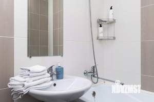 1-к квартира, посуточно, 42м2, 1/1 этаж
