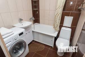 Студия квартира, посуточно, 30м2, 10/17 этаж