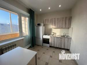 1-к квартира, посуточно, 35м2, 7/10 этаж