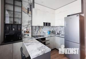 3-к квартира, посуточно, 60м2, 1/1 этаж