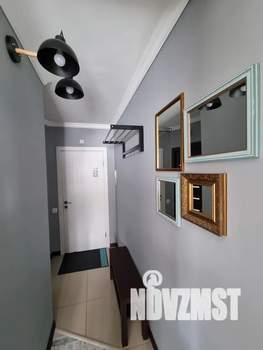 Студия квартира, посуточно, 36м2, 1/9 этаж