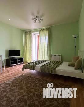 Студия квартира, посуточно, 30м2, 11/18 этаж