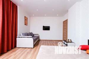 1-к квартира, посуточно, 42м2, 4/25 этаж