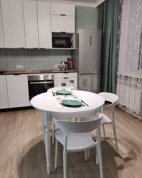 3-к квартира, на длительный срок, 100м2, 10/18 этаж