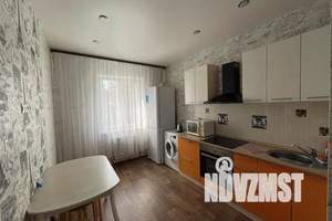 1-к квартира, посуточно, 45м2, 4/27 этаж