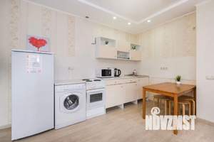 2-к квартира, посуточно, 40м2, 3/19 этаж