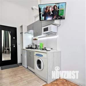 Студия квартира, посуточно, 18м2, 1/5 этаж