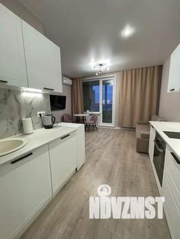 Студия квартира, посуточно, 30м2, 10/23 этаж