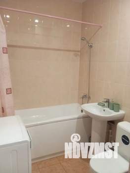 Студия квартира, посуточно, 30м2, 10/12 этаж