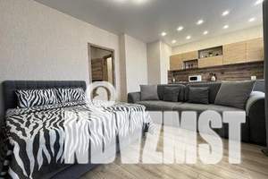 1-к квартира, посуточно, 37м2, 17/25 этаж