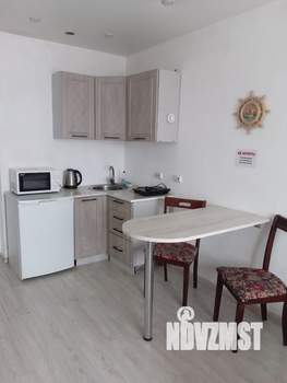 Студия квартира, посуточно, 32м2, 1/17 этаж