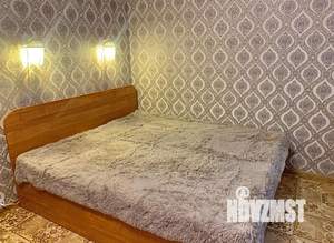 Студия квартира, посуточно, 32м2, 1/5 этаж