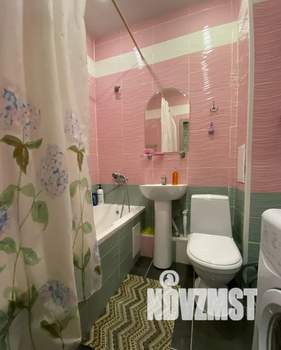 Студия квартира, посуточно, 32м2, 5/17 этаж