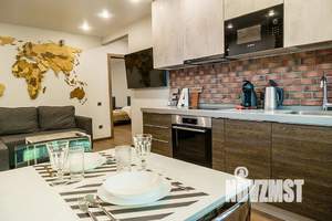 3-к квартира, посуточно, 56м2, 1/5 этаж