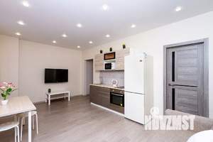 2-к квартира, посуточно, 47м2, 19/25 этаж