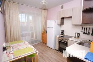 1-к квартира, посуточно, 37м2, 1/1 этаж