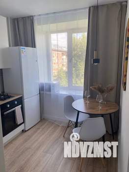 1-к квартира, посуточно, 36м2, 4/5 этаж