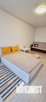 1-к квартира, посуточно, 38м2, 22/26 этаж