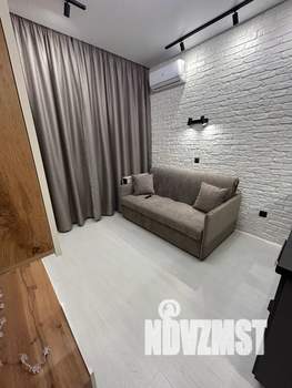 Студия квартира, посуточно, 14м2, 1/22 этаж