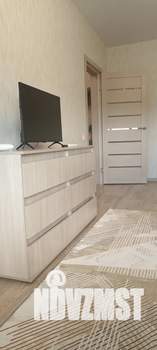 1-к квартира, посуточно, 37м2, 4/10 этаж