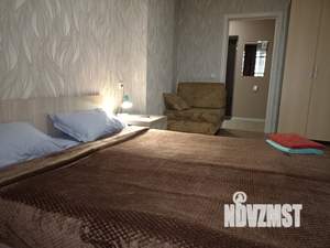 1-к квартира, посуточно, 43м2, 1/1 этаж