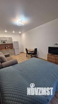 Студия квартира, посуточно, 37м2, 15/17 этаж