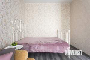 Студия квартира, посуточно, 35м2, 19/20 этаж