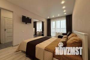 1-к квартира, посуточно, 40м2, 2/17 этаж