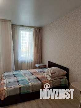 Студия квартира, посуточно, 32м2, 1/24 этаж